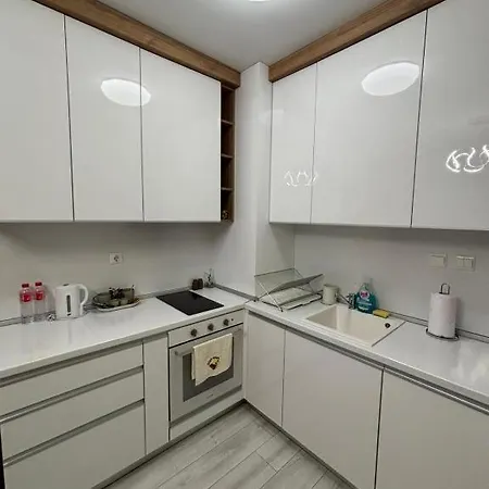 Mladost 1 Sunset Apartment Near The Metro And Included Underground Parking 公寓 索菲亞