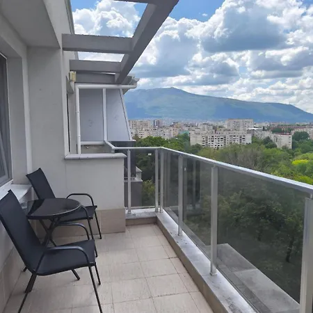 公寓 Mladost 1 Sunset Apartment Near The Metro And Included Underground Parking 索菲亞