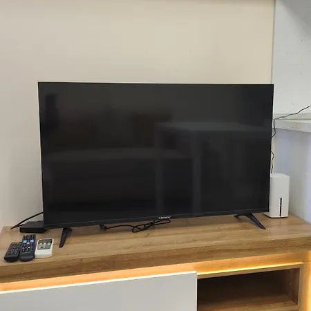 Mladost 1 Sunset Apartment Near The Metro And Included Underground Parking 公寓 索菲亞