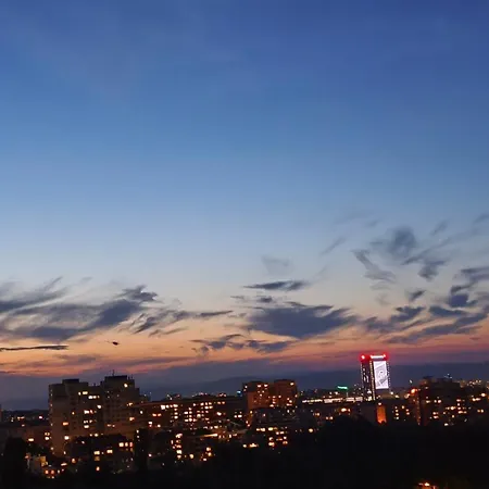 Apartmán Mladost 1 Sunset Apartment Near The Metro And Included Underground Parking Sofie
