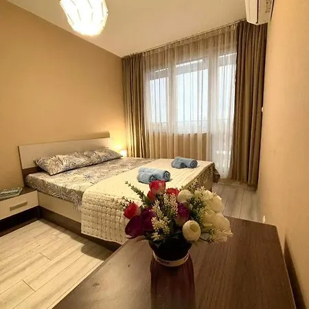Mladost 1 Sunset Apartment Near The Metro And Included Underground Parking