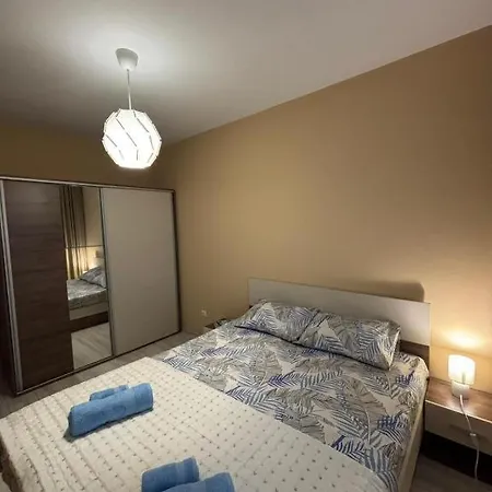 Mladost 1 Sunset Apartment Near The Metro And Included Underground Parking